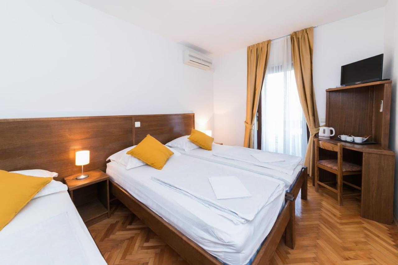 Mb Pag Bed&Breakfast Đảo Pag Ngoại thất bức ảnh